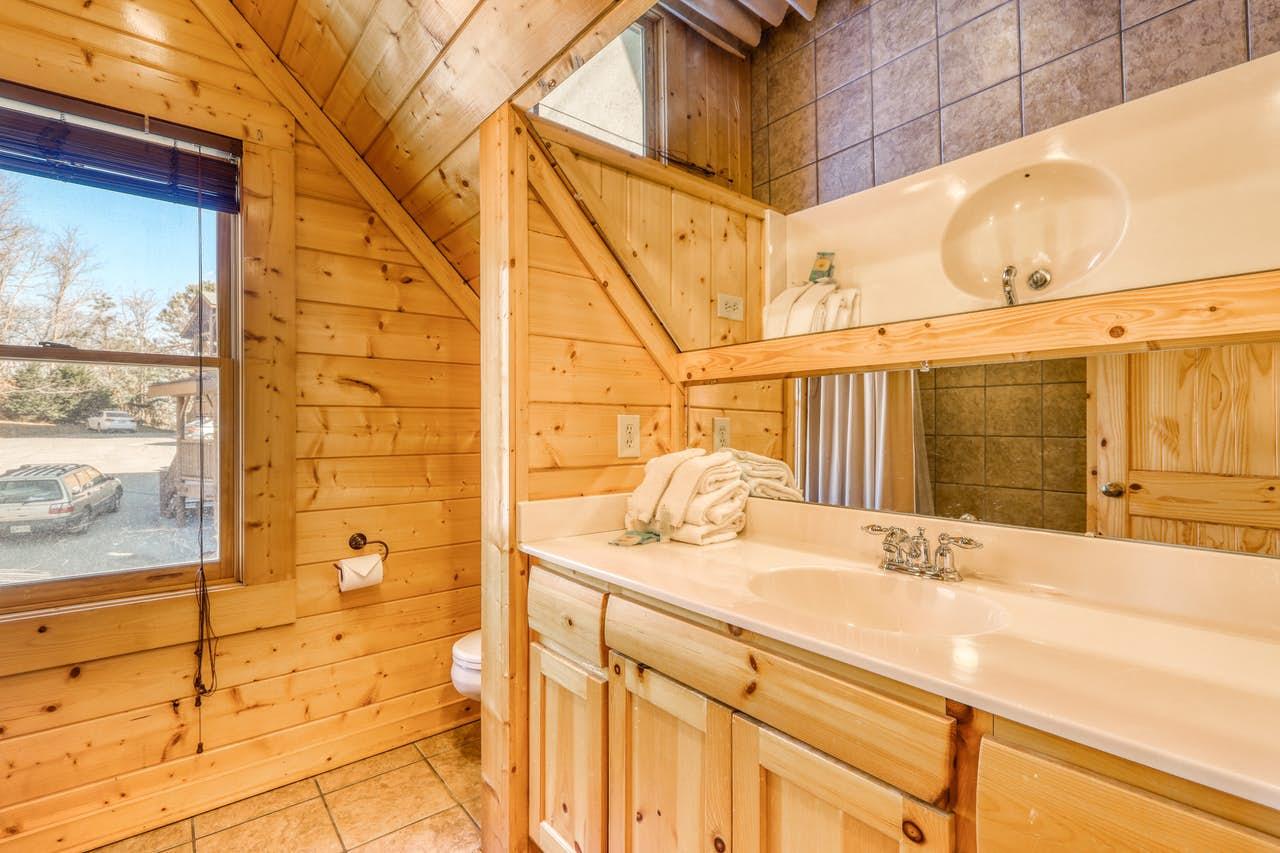 Papa Bears Cabin - 8 BD3