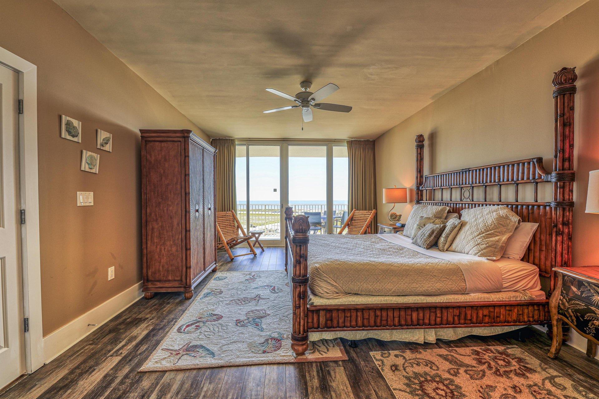 Three Bedroom Condo in Caribe Resort1