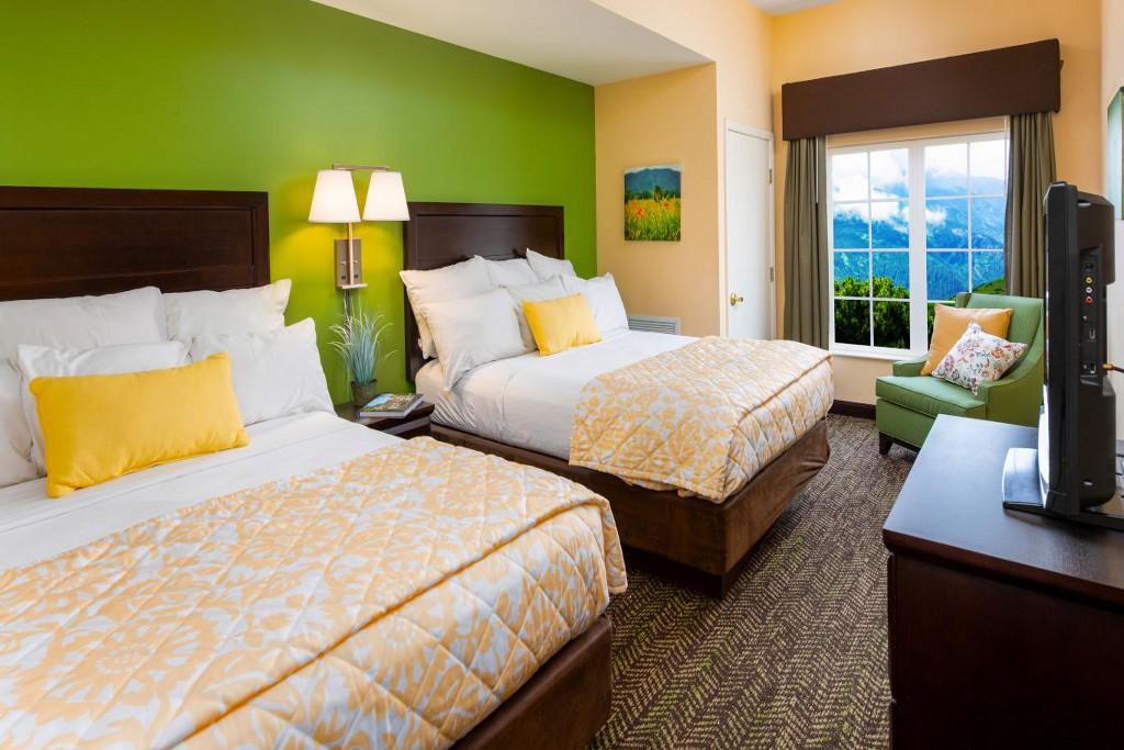One Bedroom Condo 225 The Resort at Governor's4