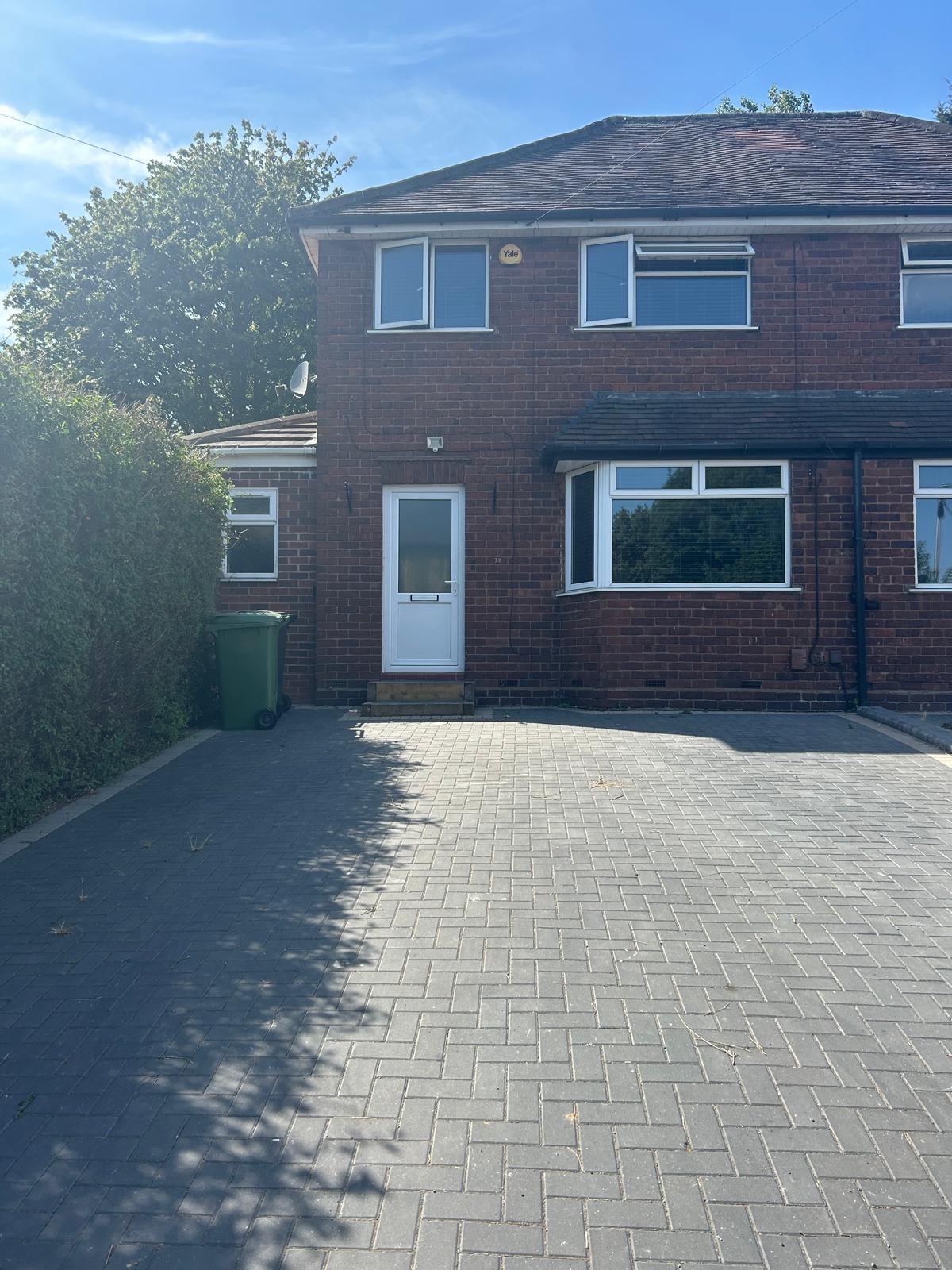 Modern 4BR Hse Free Parking Sleeps 7 Wolverhampton2