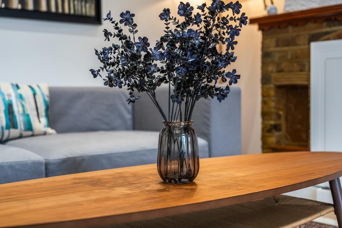Cosy 2 Bed | Free Parking, Sleeps 4, Ascot5