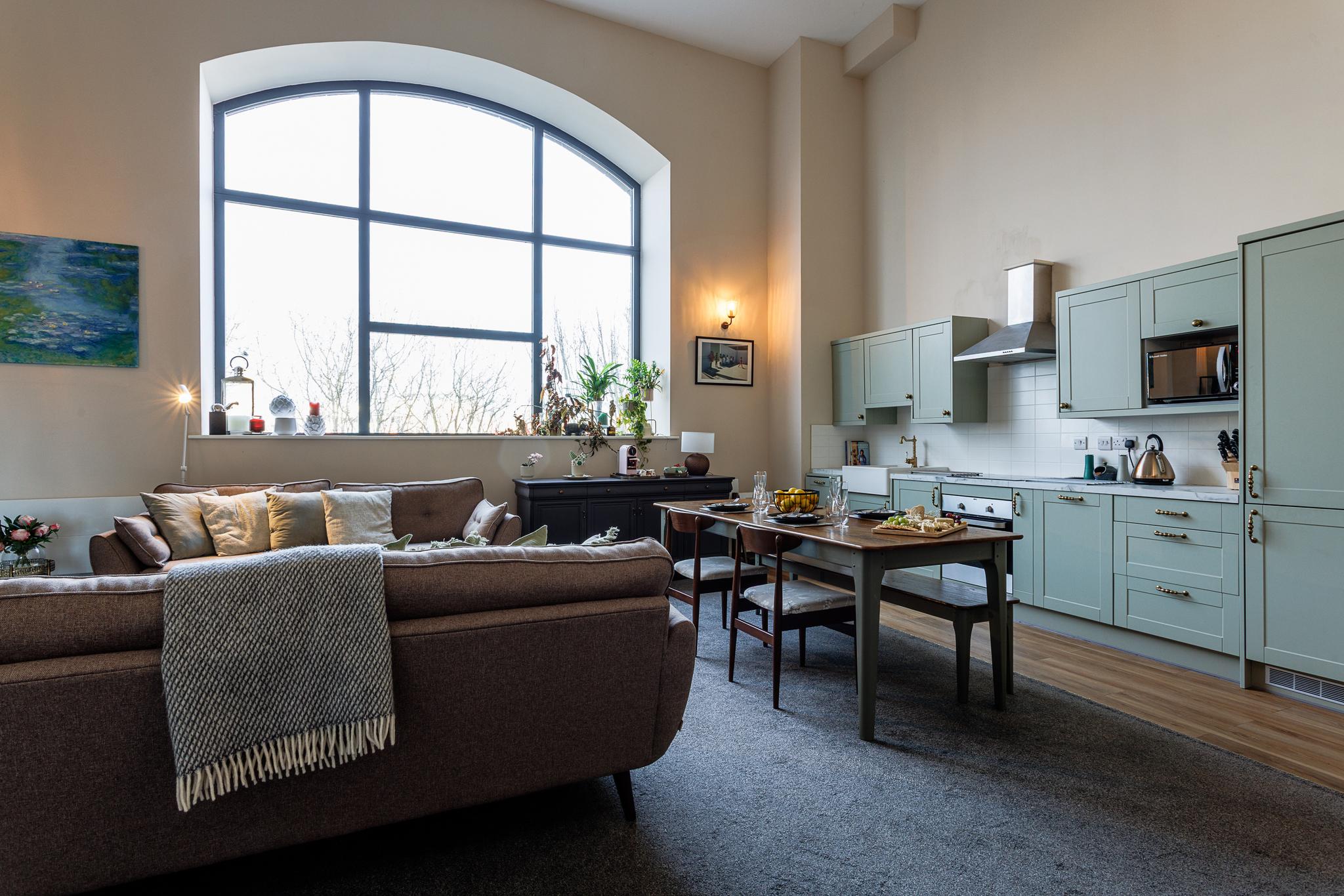 2BR Duplex in Newcastle City Centre | Free Parking2